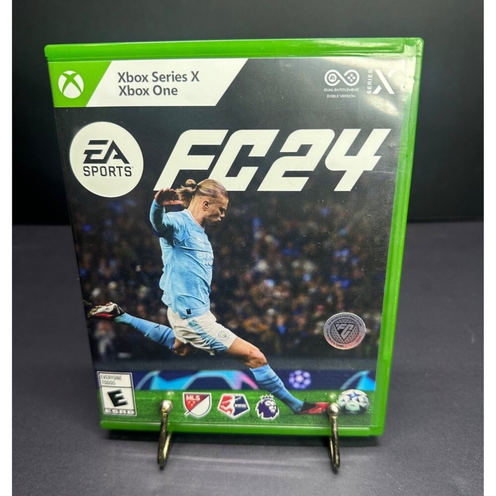 EA Sports FC 24 - Xbox Series X or Xbox One Excellent Condition Video Game